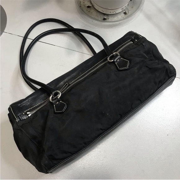 ✨PRADA Vitello Daino Nylon & Leather Bag - Picture 2 of 11